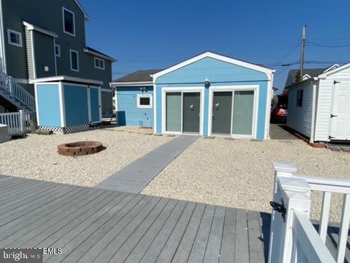 27 Gregg Dr, MANAHAWKIN, NJ, 08050-3706 | Card Image