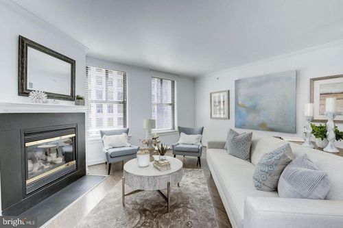 526-631 D St Nw, WASHINGTON, DC, 20004-2933 | Card Image