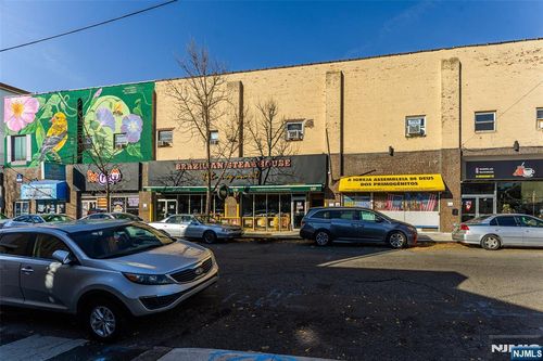 43 Merchant St, Newark, NJ, 07105-2831 | Card Image