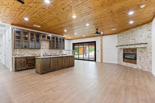 1215 E Stegall Rd, House other with 4 bedrooms, 4 bathrooms and null parking in Robinson TX | Image 12