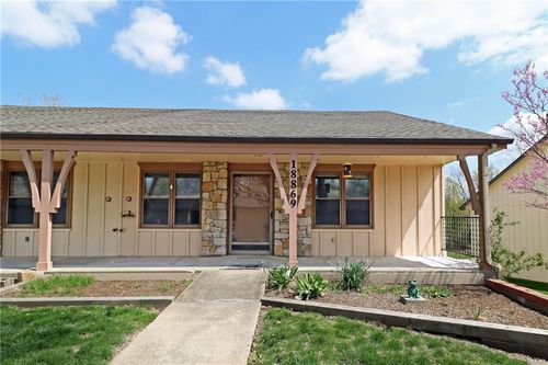 18869 Sunrise Dr, Belton, MO, 64012-9405 | Card Image