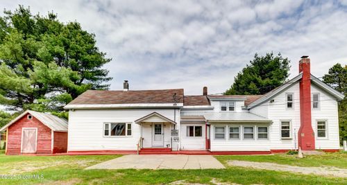 122 Houseman Street, Northampton, NY, 12134 | Card Image