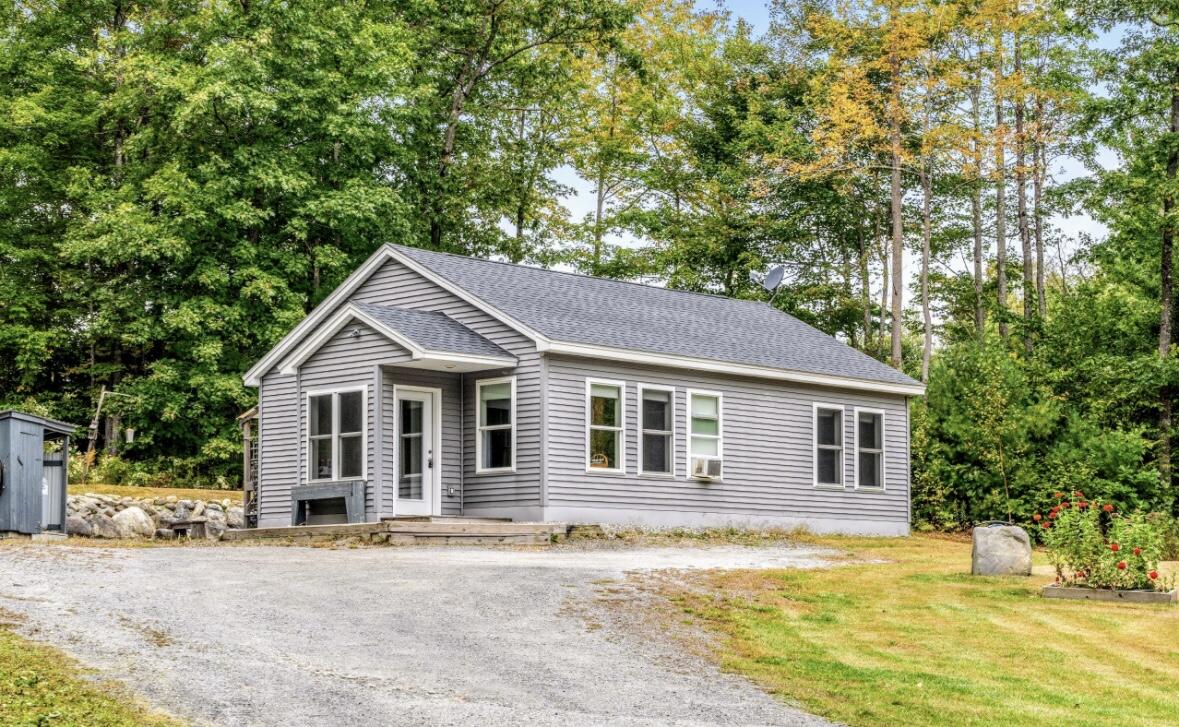 Fogg Rd, Mount Vernon, ME 04352