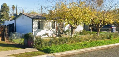 130 11th St, Orange Cove, CA, 93646-2017 | Card Image