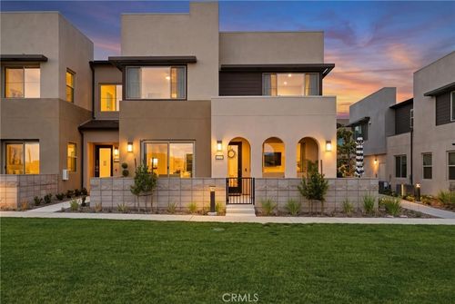 3247 E Moonstone Dr, Ontario, CA, 91761-3941 | Card Image