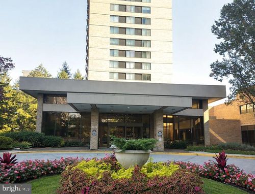 apt-203e-3709 S George Mason Dr, FALLS CHURCH, VA, 22041-3700 | Card Image