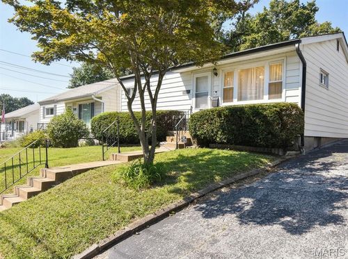 3907 Mccausland Ave, Saint Louis, MO, 63109-1901 | Card Image