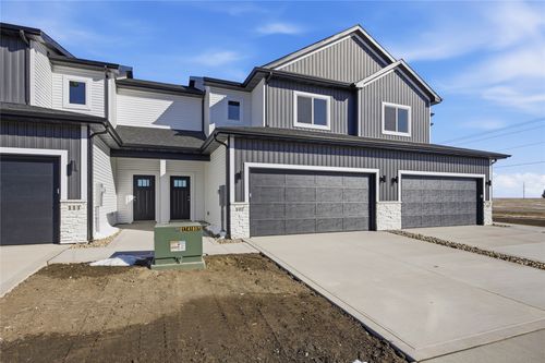 107 Ne Doe Pointe Ln, Ankeny, IA, 50021-7000 | Card Image