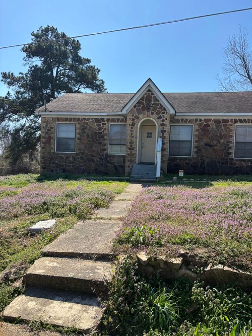 503 Leslie St, Nashville, AR, 71852-4066 | Card Image