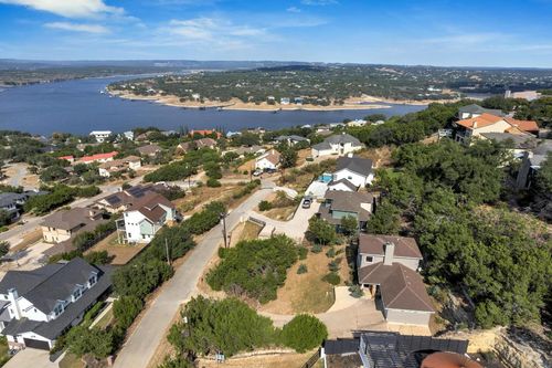 403 Rogart Dr, Briarcliff, TX, 78669-2045 | Card Image