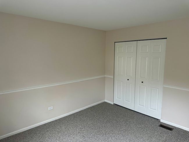 227 Wellington Cir, Townhouse with 2 bedrooms, 2 bathrooms and 1 parking in Gurnee IL | Image 25