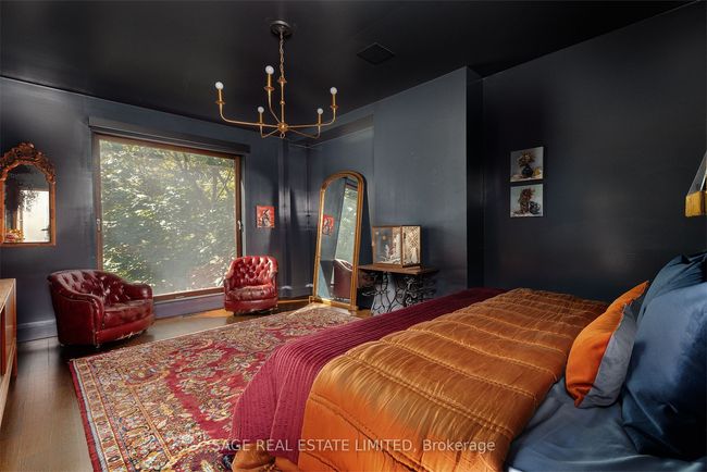 37 Gore Vale Ave, House other with 5 bedrooms, 5 bathrooms and 2 parking in Toronto ON | Image 19
