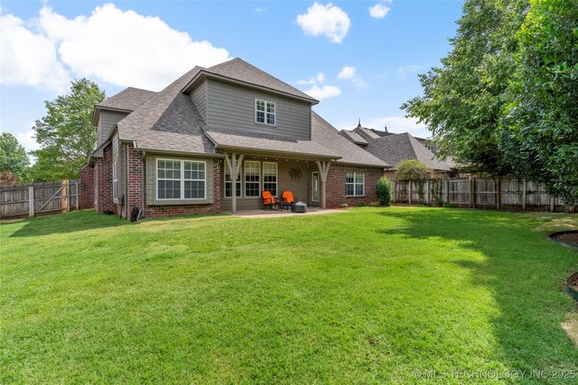 8811 E 110 Th St, House other with 4 bedrooms, 4 bathrooms and null parking in Tulsa OK | Image 49