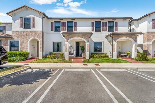 11392 W 34th Way, Hialeah, FL, 33018-2210 | Card Image