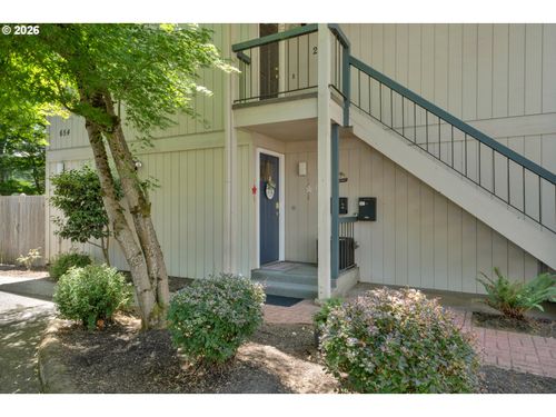 1-654 Cherry Dr, Eugene, OR, 97401-5769 | Card Image