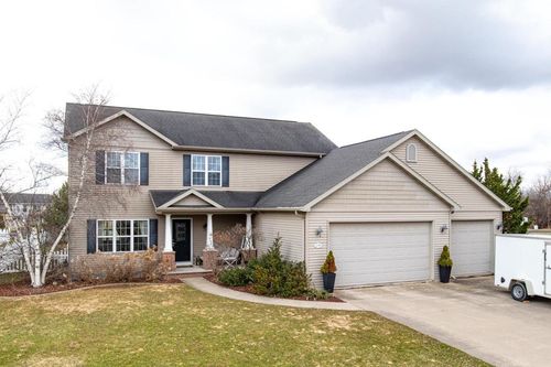 2195 Shadow Bend Court, FOX CROSSING, WI, 54956 | Card Image