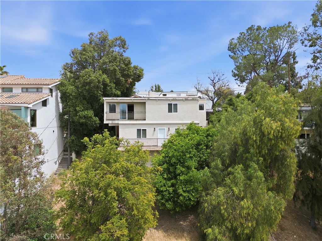 Residential in Woodland Hills