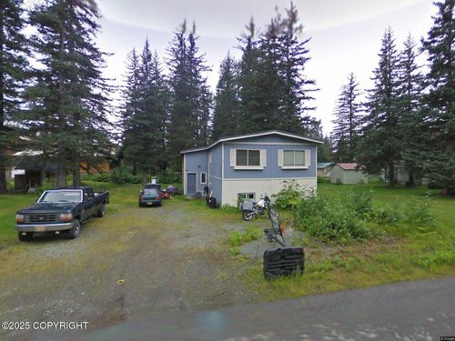 3284 Falcon Ave, Valdez, AK, 99686 | Card Image