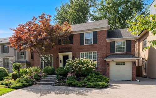 112 Mason Blvd, North York, ON, M5M3E3 | Card Image