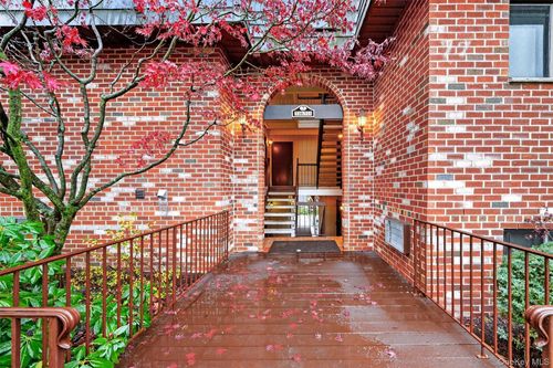 13-7 Briarcliff Dr S, Ossining, NY, 10562-2342 | Card Image