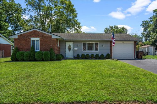 1901 Connecticut Dr, Xenia, OH, 45385-4519 | Card Image
