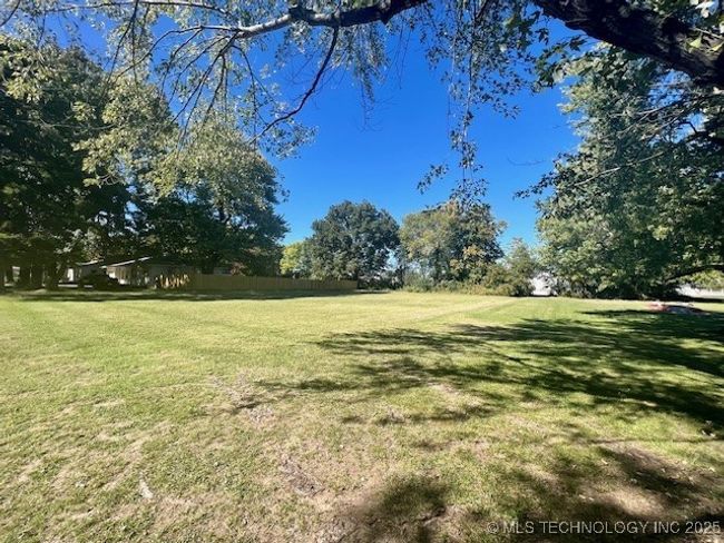 Adjacent lot included | Image 4