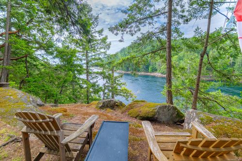 211 Halibut Hill Rd, Mudge Island, BC, V0R1X0 | Card Image