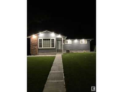 8608 151 Ave Nw, House other with 3 bedrooms, 3 bathrooms and 5 parking in Edmonton AB | Image 2