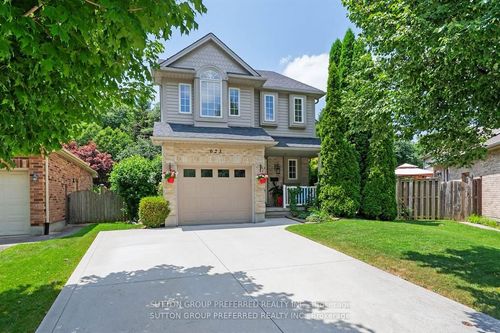 623 Thornwood Crt, London, ON, N6H5J5 | Card Image