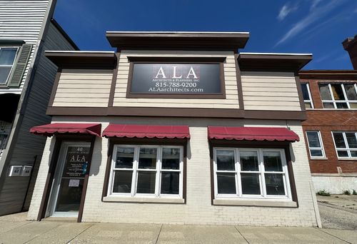 b-40 Crystal St, Cary, IL, 60013-2730 | Card Image