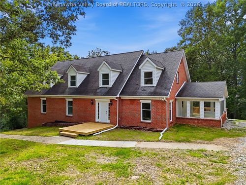 1589 Mount Alpha Rd, Charleston, WV, 25304-2730 | Card Image