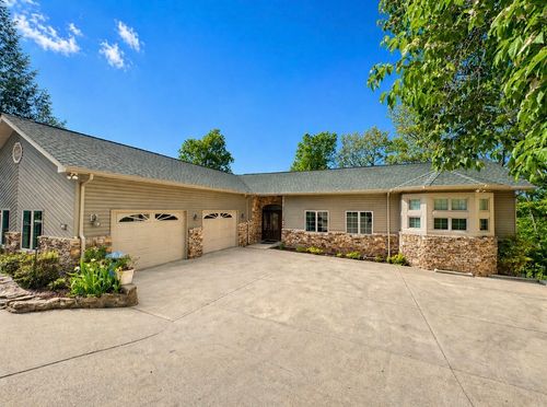43 Markham Ter, Crossville, TN, 38558-2651 | Card Image