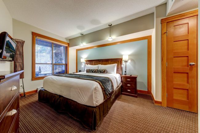 230A - 2036 London Lane, Condo with 1 bedrooms, 1 bathrooms and 1 parking in Whistler BC | Image 15