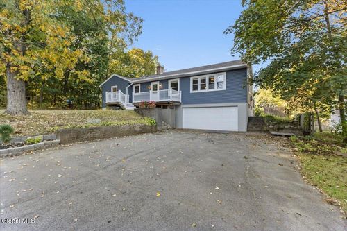 8 Douglas Ave, Rensselaer, NY, 12144-9486 | Card Image