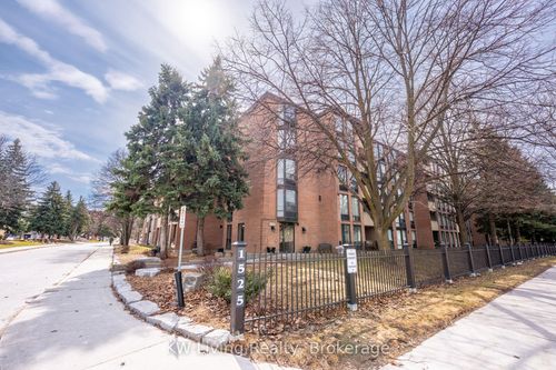 402-1525 Diefenbaker Court, Pickering, ON, L1V3W1 | Card Image