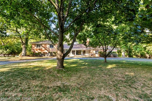 30320 Pondsview Dr, Franklin, MI, 48025-1594 | Card Image