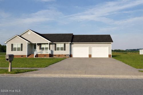 800 Kylers Way, Elizabeth City, NC, 27909-8756 | Card Image