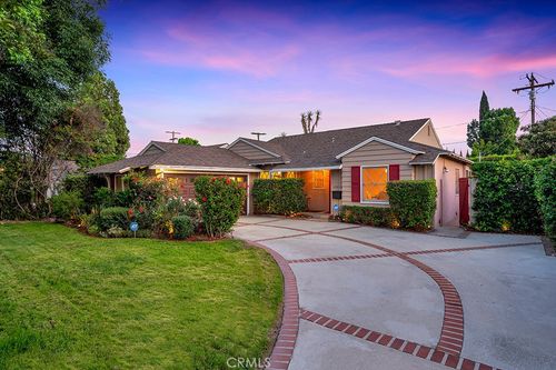 12312 Erwin St, North Hollywood, CA, 91606-4614 | Card Image