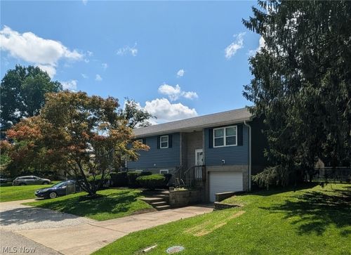 804 30th St, Parkersburg, WV, 26104-2456 | Card Image