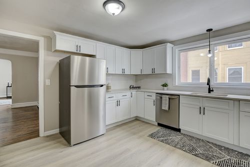 172 Belmont Ave, Springfield, MA, 01108-1642 | Card Image