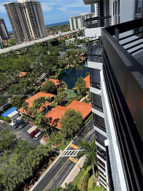 apt-1611-3600 Mystic Pointe Dr, Aventura, FL, 33180-2563 | Card Image