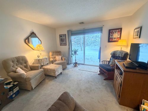 37 B Windsor Court, Keene, NH, 03431 | Card Image