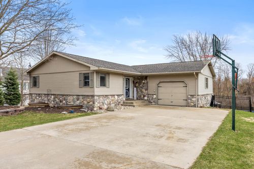 356 Birch St, Fremont, MI, 49412-1374 | Card Image