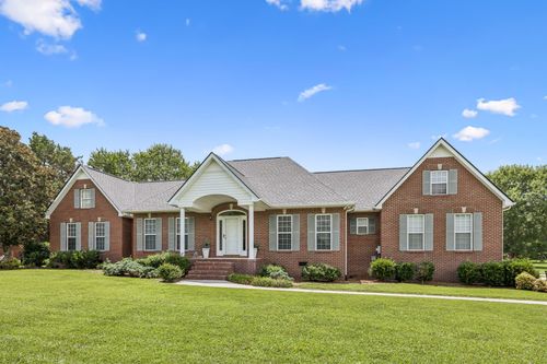 220 Courtnea Ln, Manchester, TN, 37355-3678 | Card Image