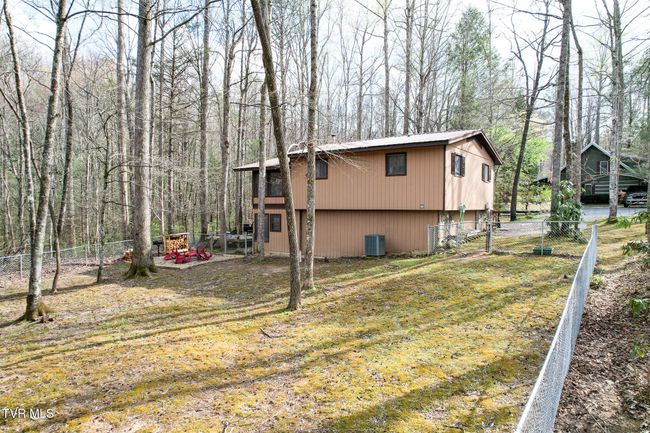 120 Misty Way, House other with 2 bedrooms, 2 bathrooms and null parking in Cosby TN | Image 32