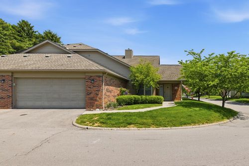 1380 Grey Oaks Dr, Columbus, OH, 43230-8415 | Card Image