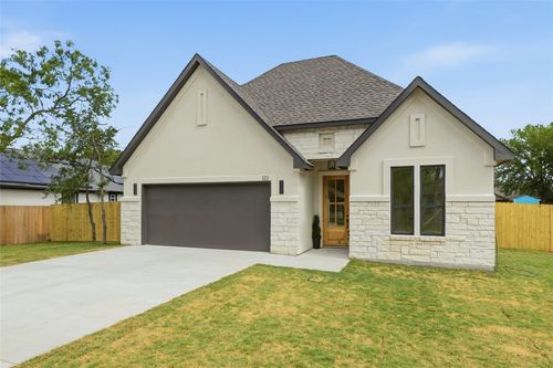 122 W Pauwela Ln, Bastrop, TX, 78602-6031 | Card Image