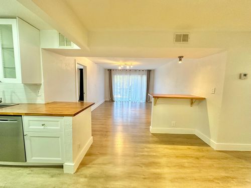 apt-212-470 Nw 20th St, Boca Raton, FL, 33431-7914 | Card Image