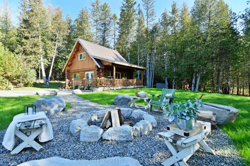 8 Tanager Trail, Westmeath, ON, K0J2L0 | Card Image