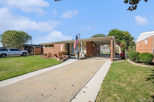 9720 Seavitt Dr, Allen Park, MI, 48101-1293 | Card Image